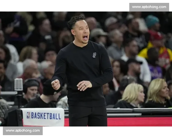 12 分交手记忆！马刺冠军中锋斯普利特，成开拓者临时主帅